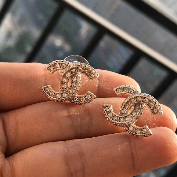 Authentic Chanel earrings✅ - Picture 4 of 7